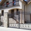 Кованый забор - Сварог - изготовление раздвижных, распашных, сварных кованых решеток на окна и двери, а так же  сварные, металлические распашные ворота и забор под ключ