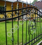 Сварной забор - Сварог - изготовление раздвижных, распашных, сварных кованых решеток на окна и двери, а так же  сварные, металлические распашные ворота и забор под ключ
